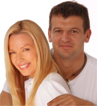 Andor + Vanessa Enews