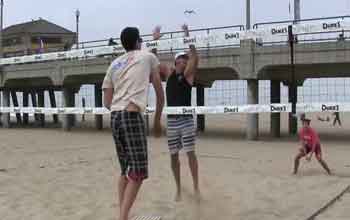 2-Ball-Beach-Volleyball-Defense-Drill-Off-a-Bench-with-a-Line-Pull-and-Line-Defense-by-Pedro-Brazao
