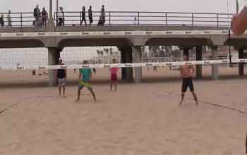 2-Ball-Serve-Like-Warm-Up-Beach-Volleyball-Drill-with-a-Line-Shot-by-Pedro-Brazao