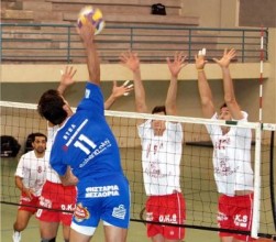 Volleyball Mike spike 2 400×350 Volleyball Spike